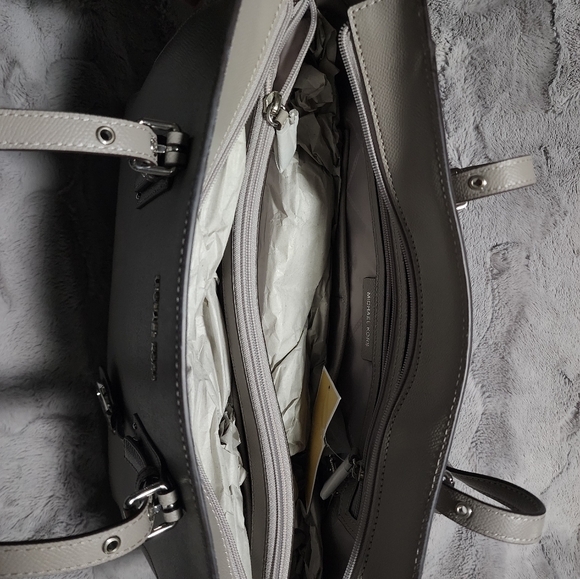 Michael Kors Purse - Picture 3 of 3